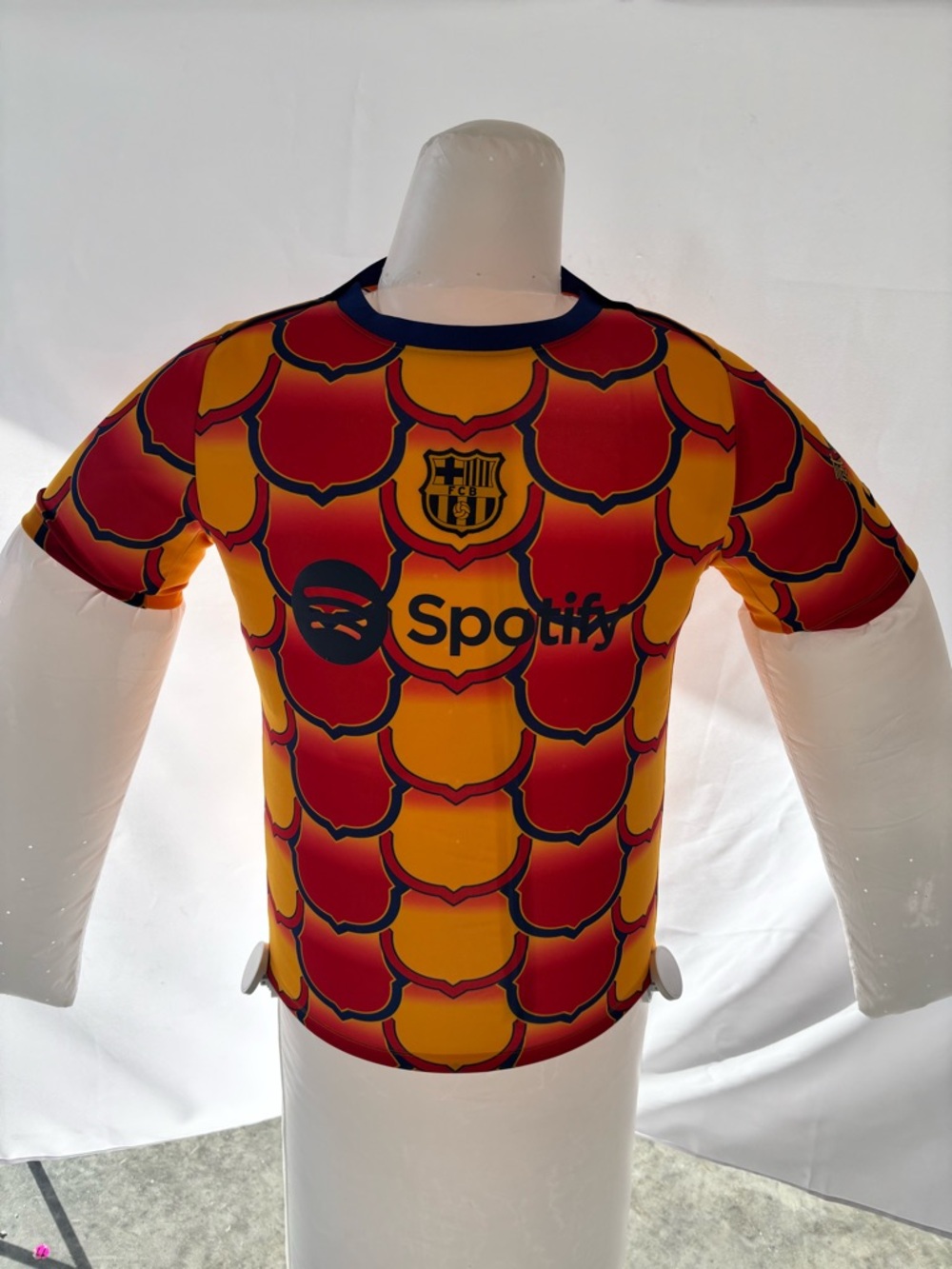 Nike x FC Barcelona Chinese New Year Collection Soccer Jersey Sz L